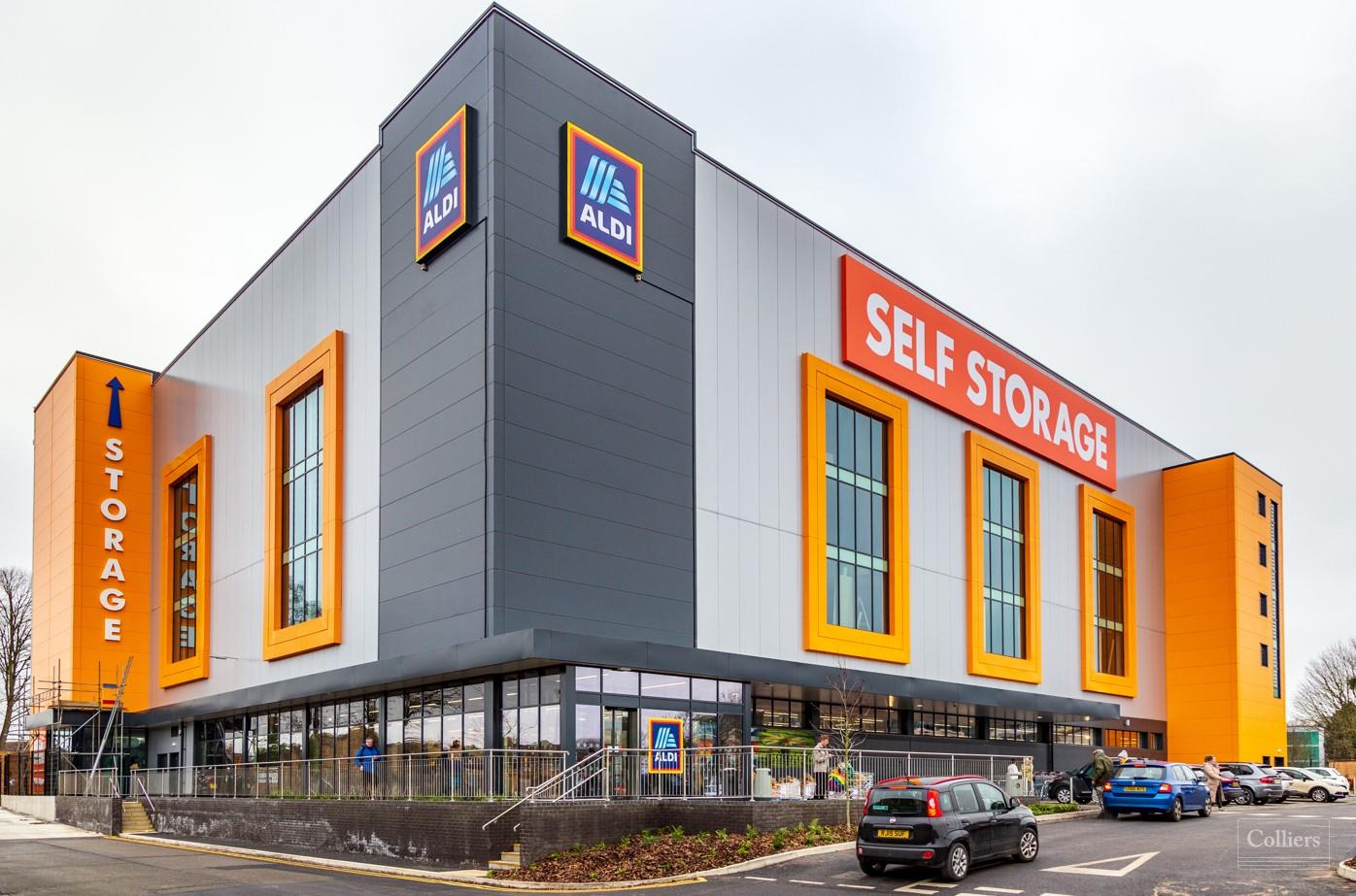 Baynham Meikle Aldi Staines full exterior view