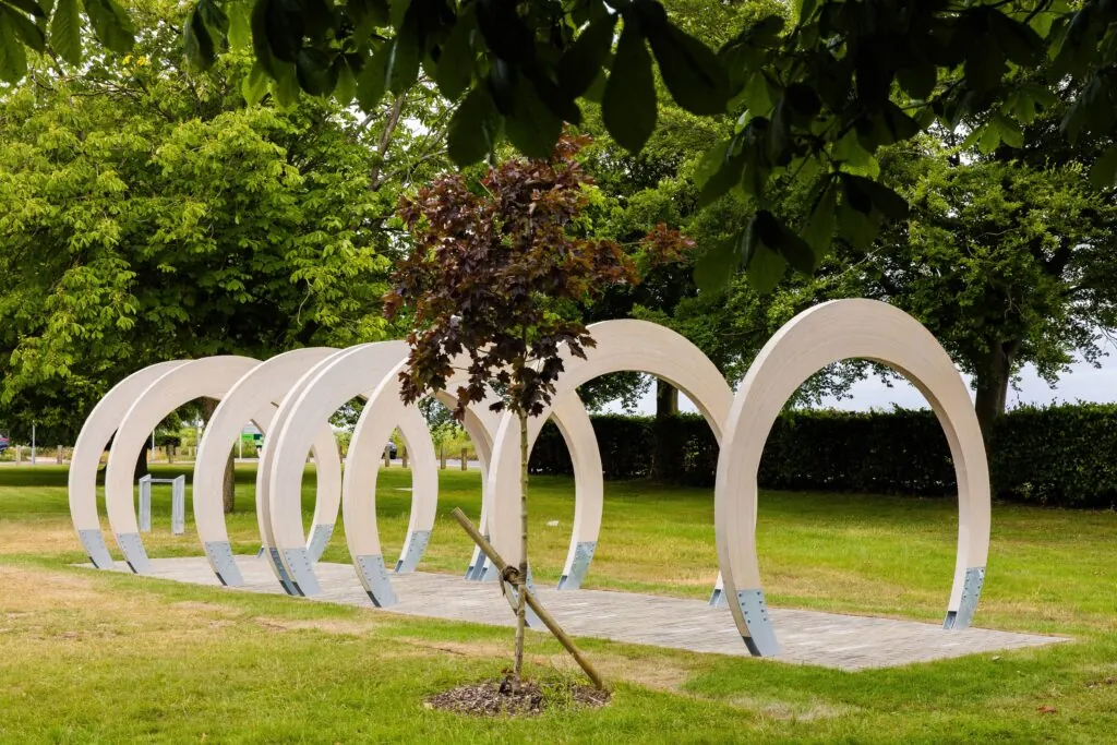 Baynham Meikle Harwell War Memorial Oxford full view