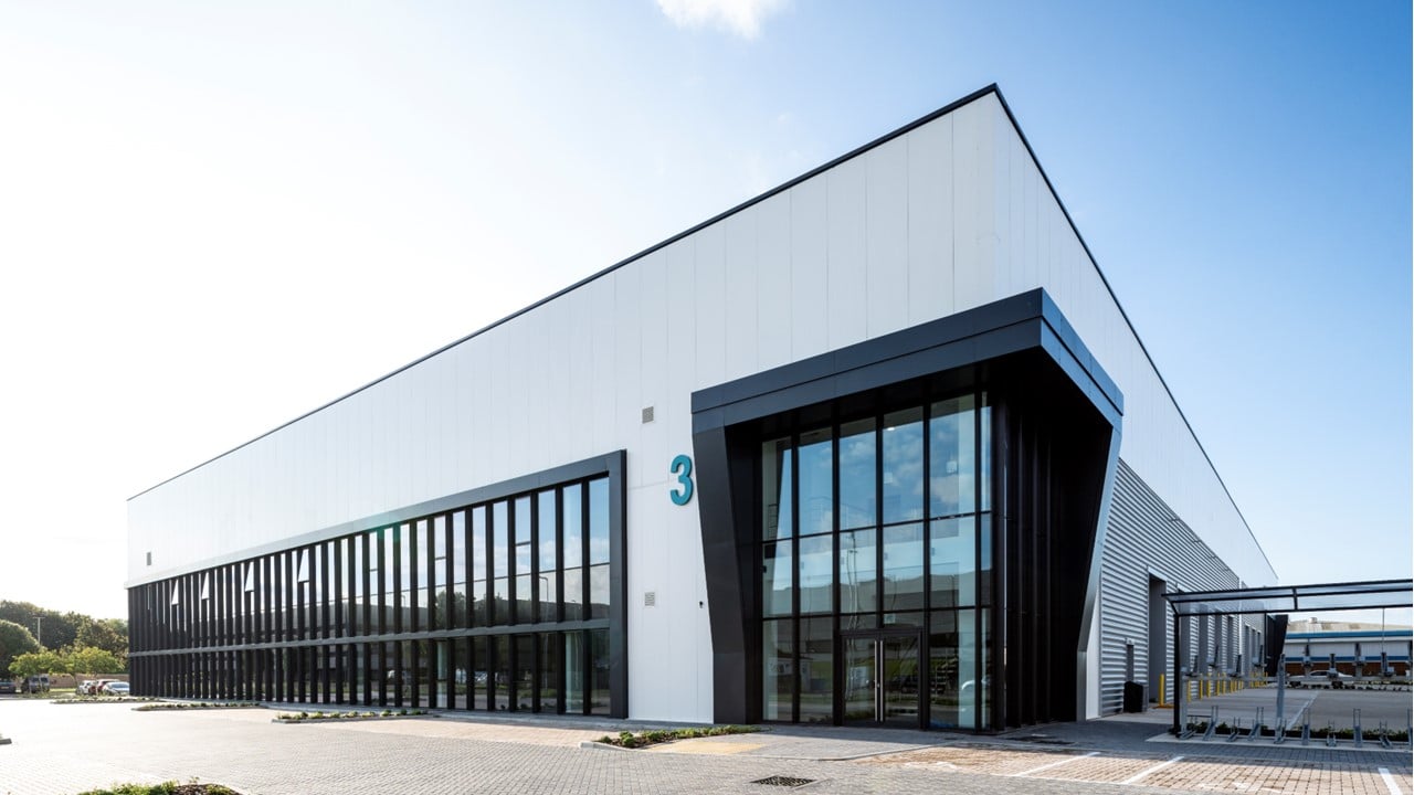 Baynham Meikle Langstone Park unit 3 entrance